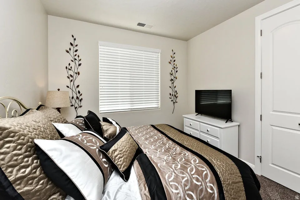 Neutral wall paint throughout