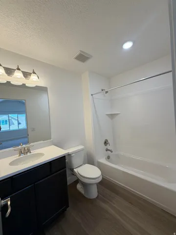 832 N 250 E #b, Tooele, Utah 84074