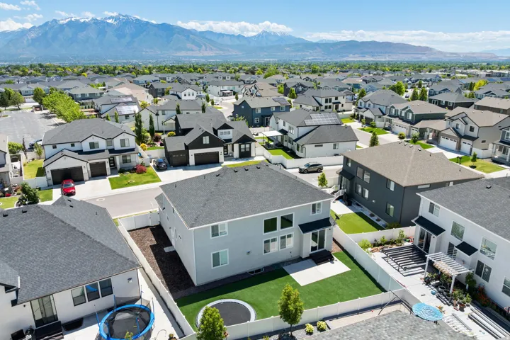 10938 S Glamis Dune Dr, South Jordan, Utah 84009