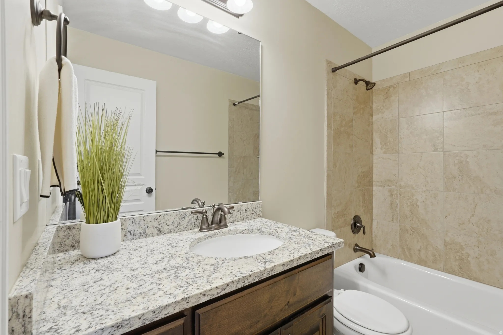 2nd bathroom