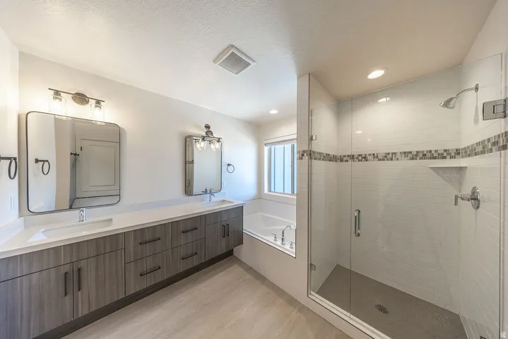 1878 W Springwater Ln, Vineyard, Utah 84059