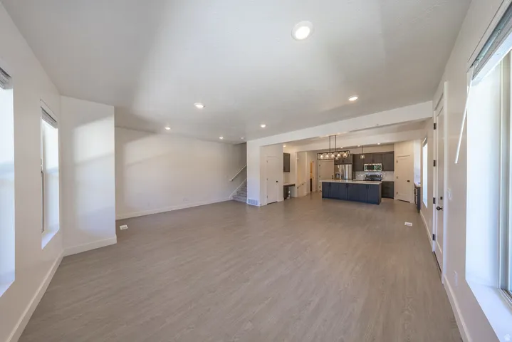 1878 W Springwater Ln, Vineyard, Utah 84059