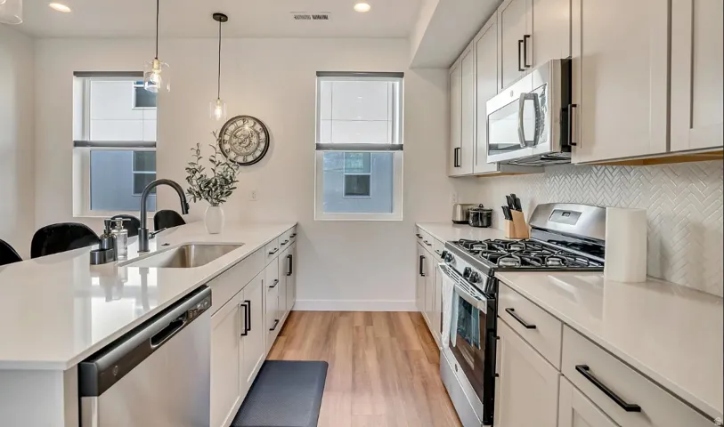 359 N 700 W #3, Salt Lake City, Utah 84116