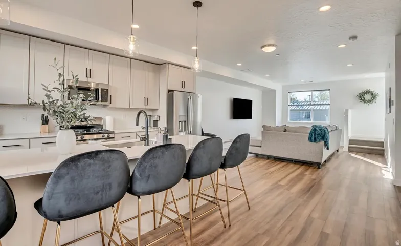 359 N 700 W #3, Salt Lake City, Utah 84116