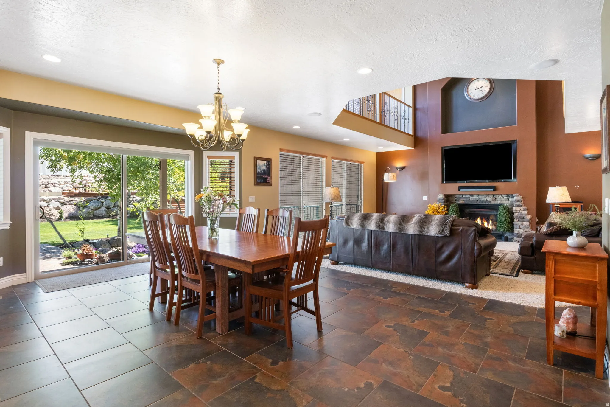 Dining area to family room