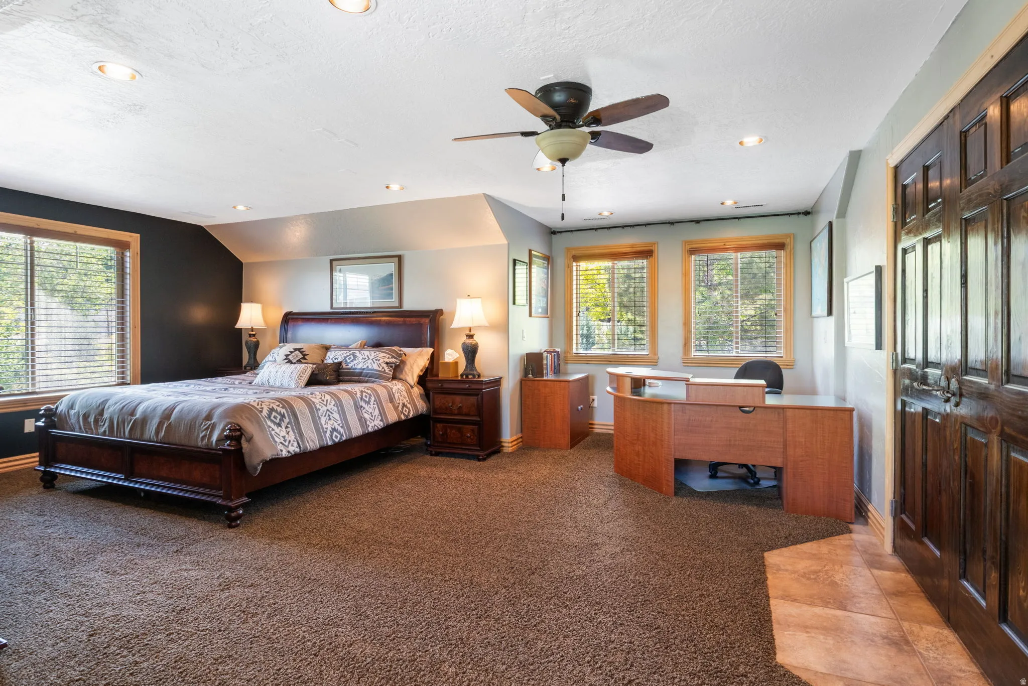 Large bedroom 4 with plenty of space for multi uses.