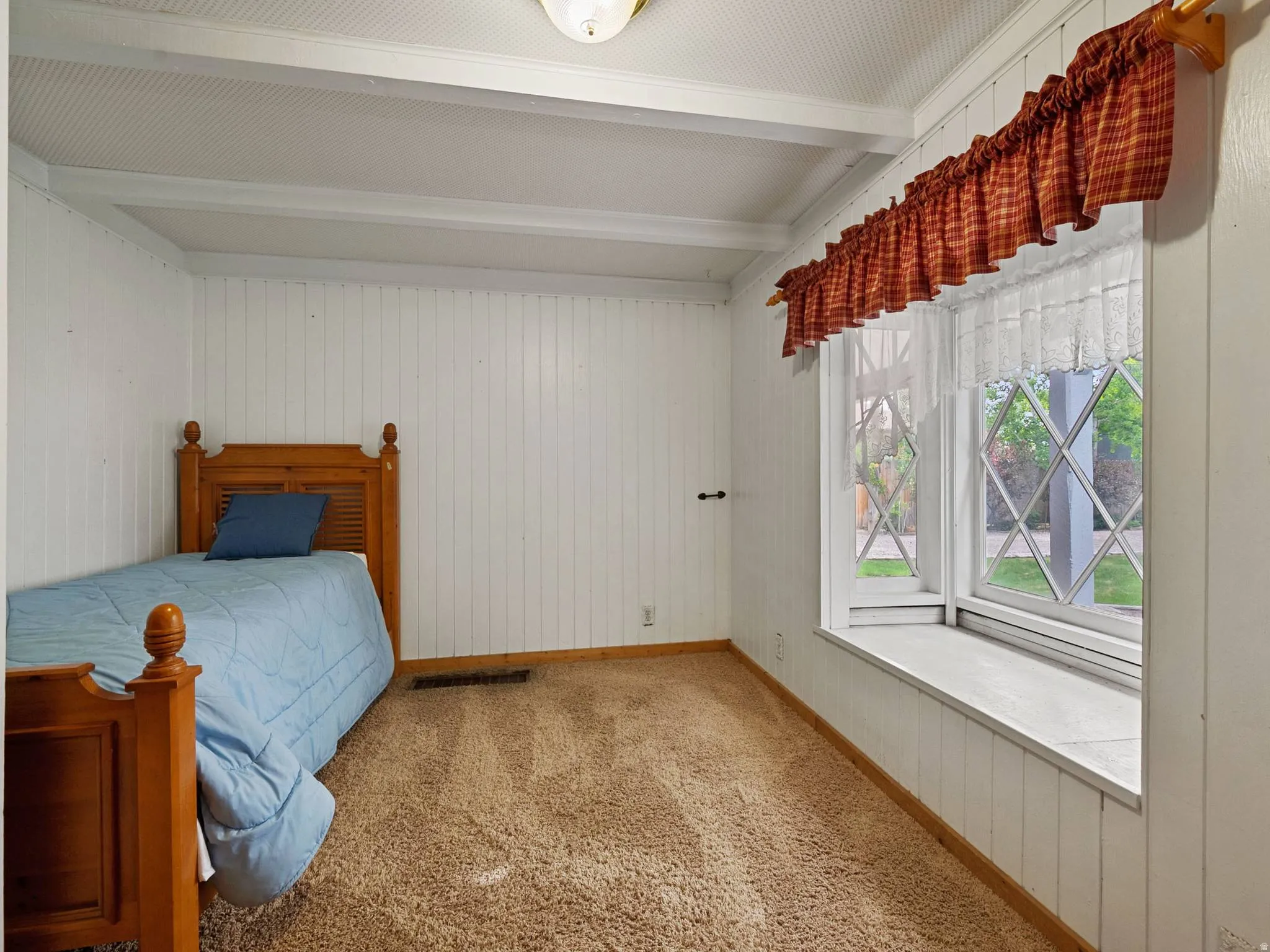 Additional main level bedroom
