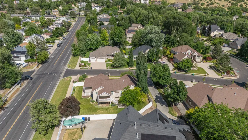 936 S Davis Creek Ln, Farmington, Utah 84025