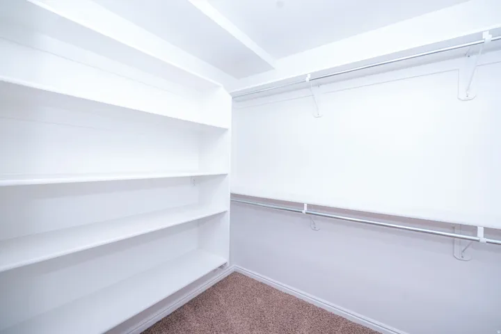 936 S Davis Creek Ln, Farmington, Utah 84025