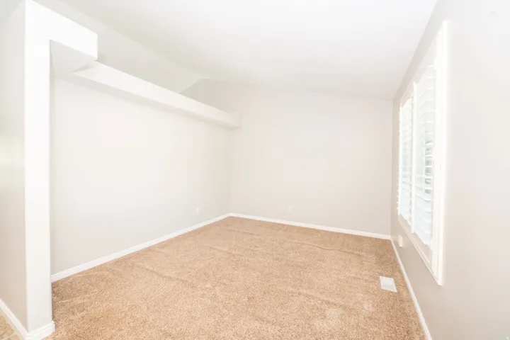 936 S Davis Creek Ln, Farmington, Utah 84025