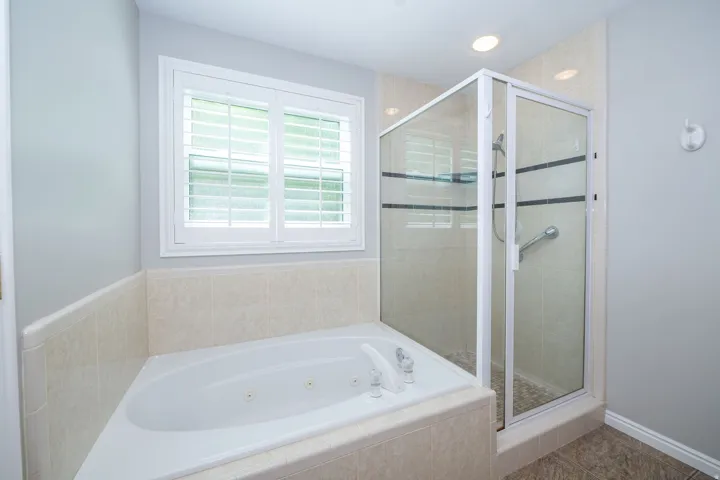 936 S Davis Creek Ln, Farmington, Utah 84025