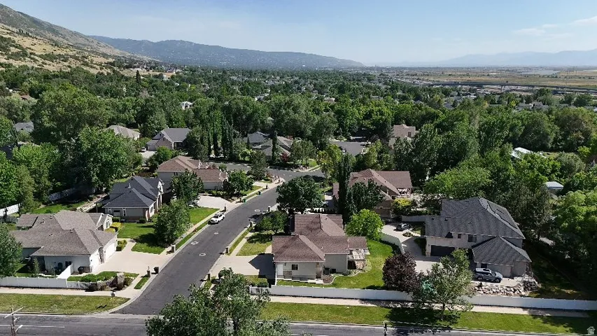 936 S Davis Creek Ln, Farmington, Utah 84025