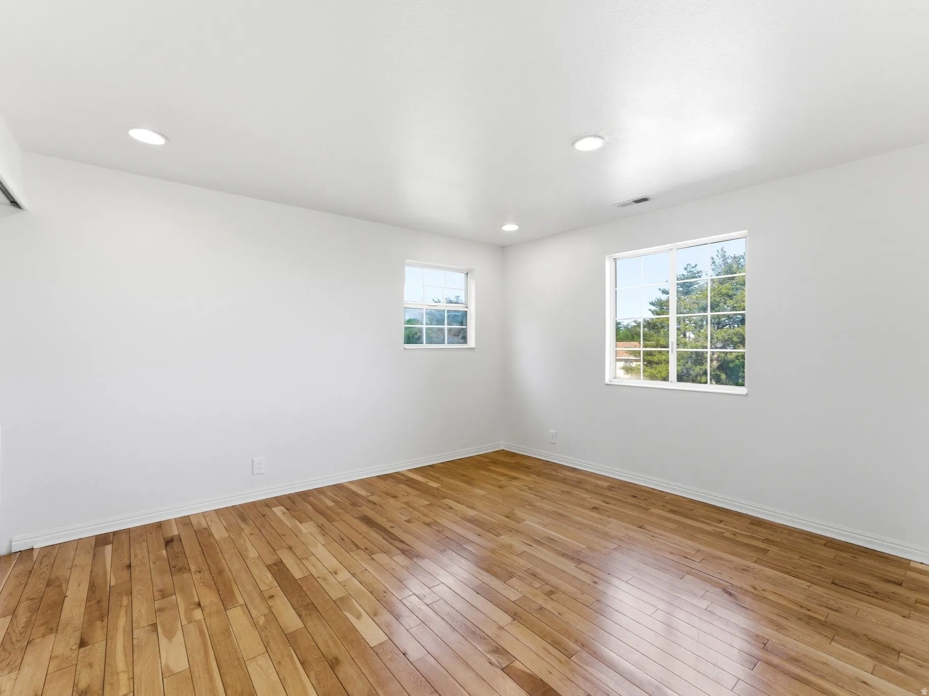 Upper level bedroom 4