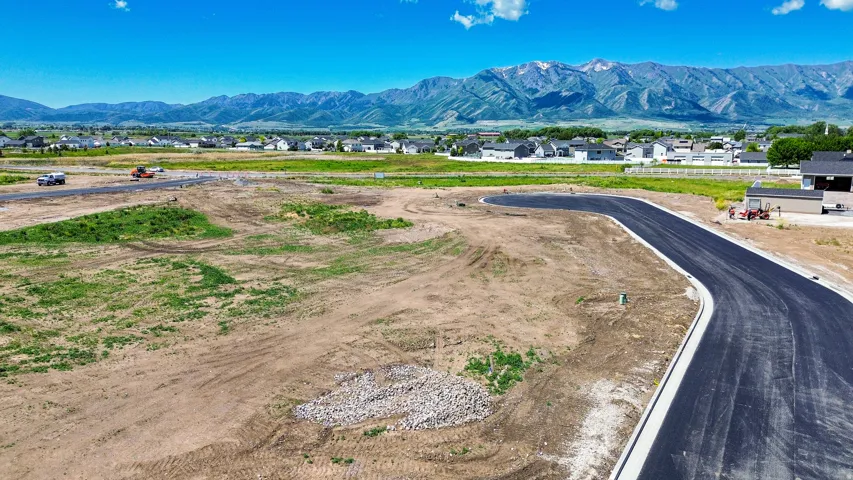 Expansive undeveloped lot with partial road frontage