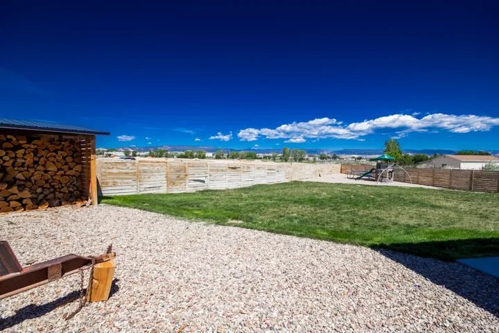 Outbuilding and Backyard
