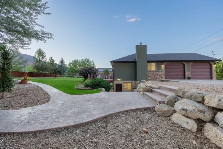 2 Car Garage