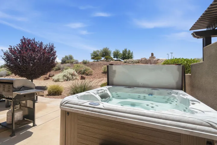 Private hot tub