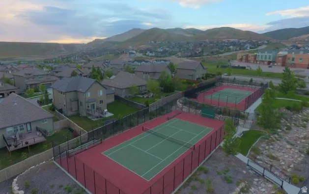 Community two tennis courts