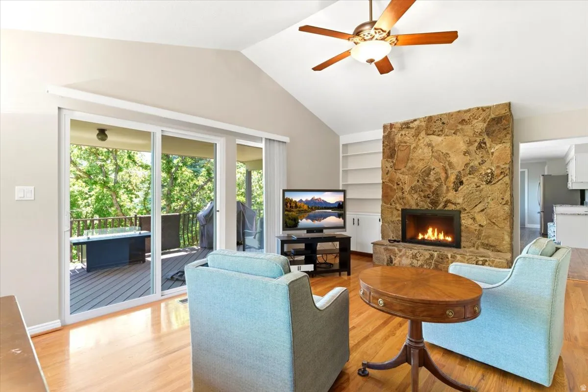 Double-sided gas fireplace in family/dining rooms and gas fireplace in basement (both new 2016)