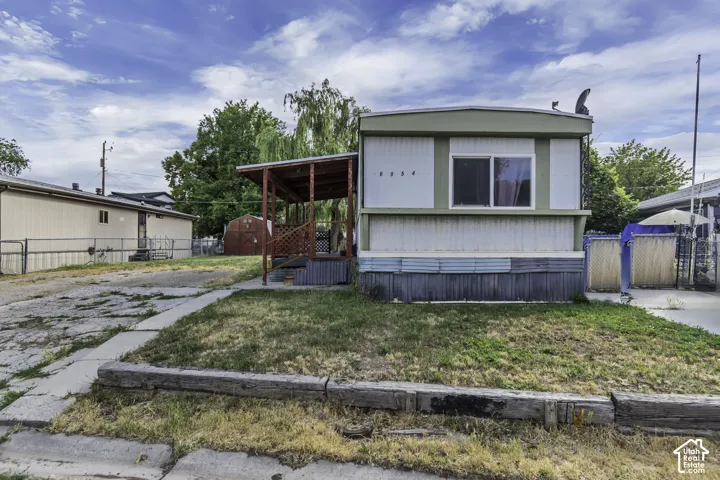 6954 S Flamingo Way, West Jordan, Utah 84084