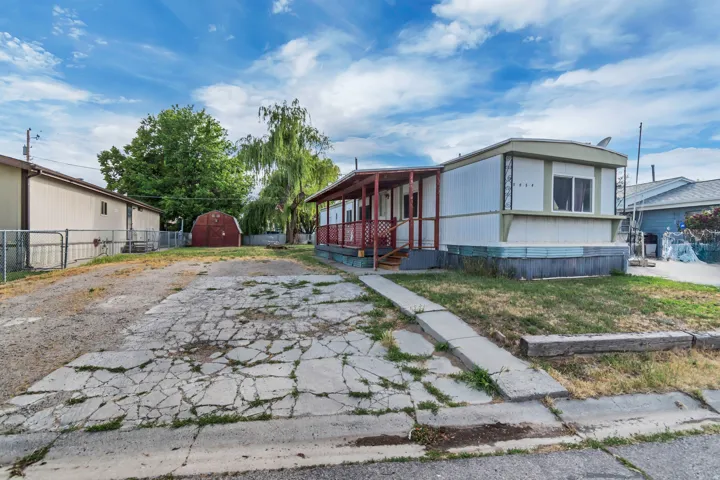 6954 S Flamingo Way, West Jordan, Utah 84084