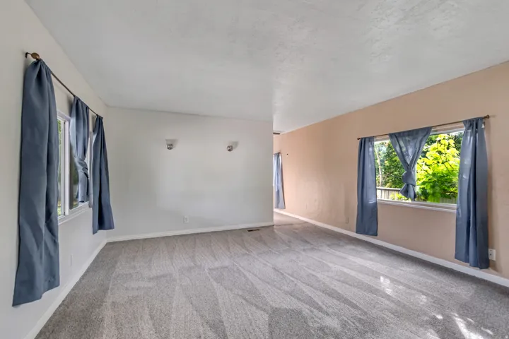6954 S Flamingo Way, West Jordan, Utah 84084