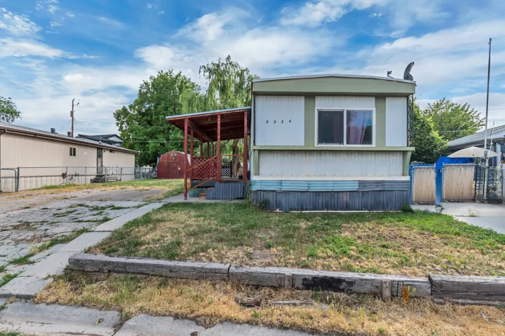 6954 S Flamingo Way, West Jordan, Utah 84084