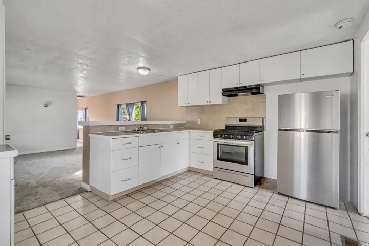 6954 S Flamingo Way, West Jordan, Utah 84084