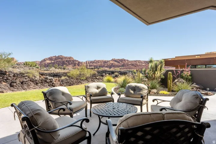 Outdoor patio with concrete surfacing