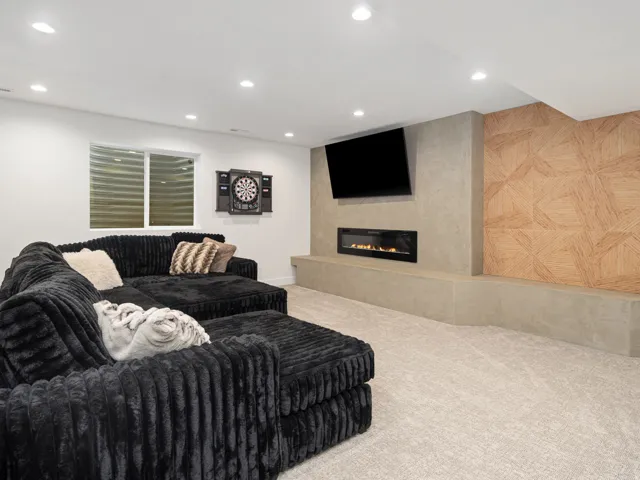 802 E Nebo Ave, North Ogden, Utah 84414