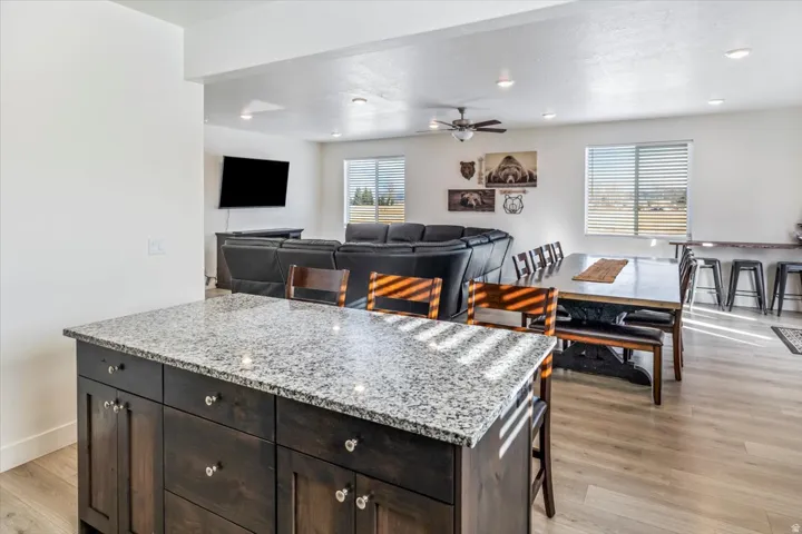 Kitchen, Dining area, living room