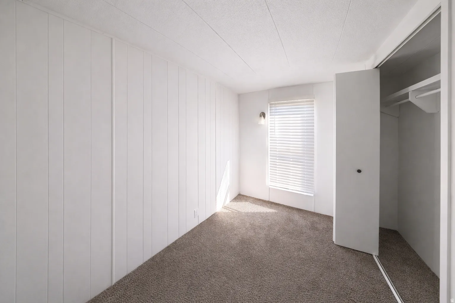 Image from 2 yrs ago before move-in.