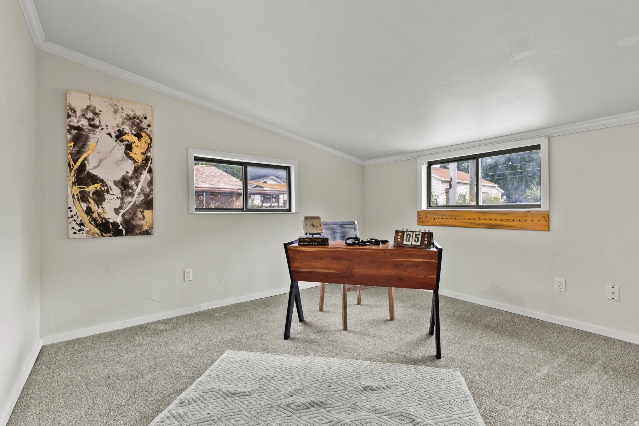 office or bed 3/3