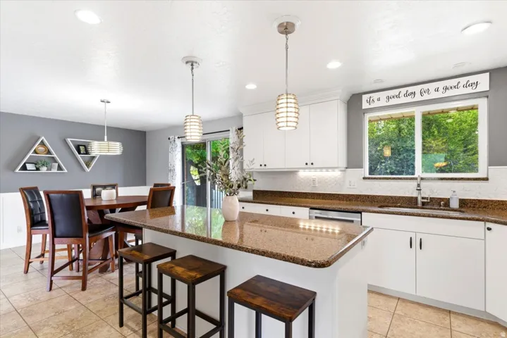 42 E Bonita Way, Centerville, Utah 84014
