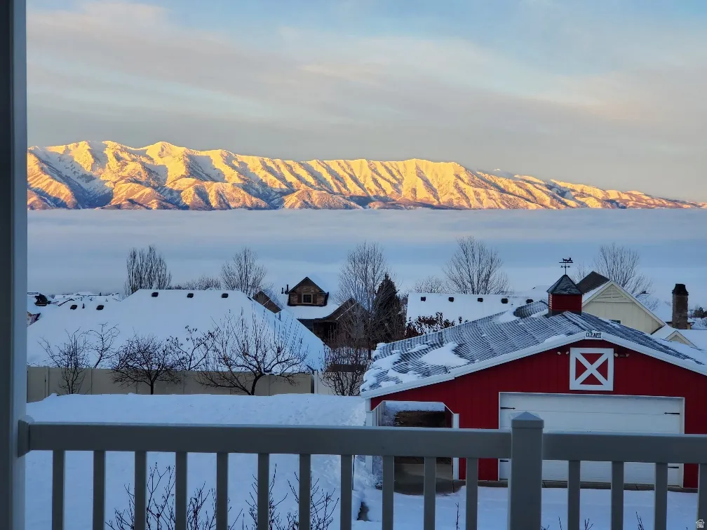 Mountain view in the winter