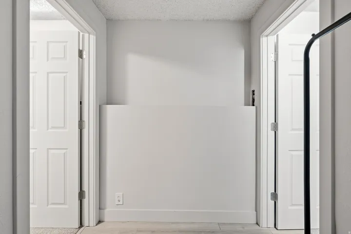 Image quality insufficient for description