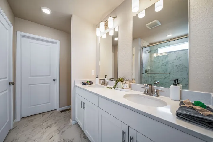 76 N Provo River Rd, Saratoga Springs, Utah 84045