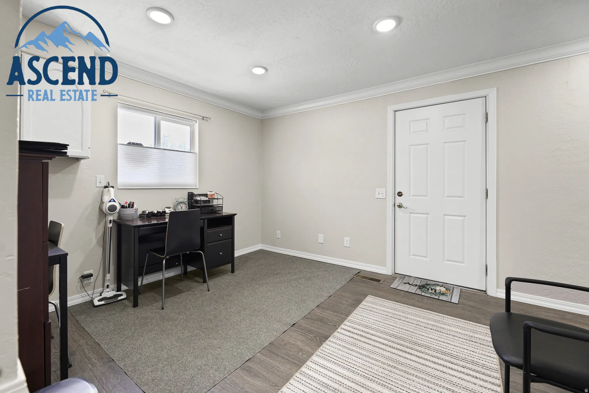 4th office with exit to the covered deck and ramp.