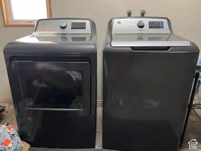 GE Washer & Steam Dryer (Included)