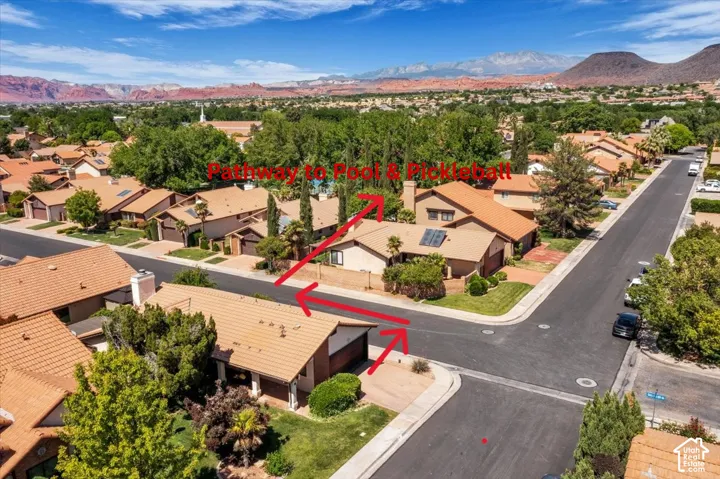 Convenient direct pathway to community amenities