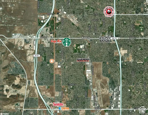 Property Map. Displaying the property's location and surrounding infrastructure and commercial entities.