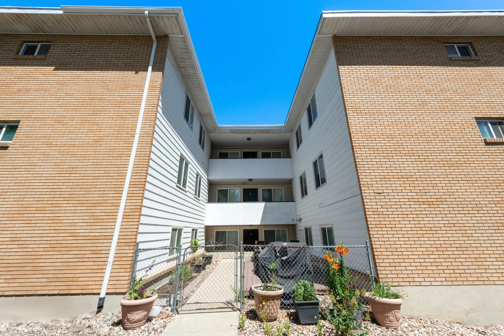 Outdoor building
