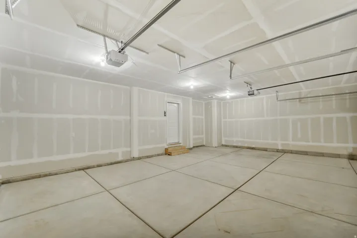 Photos are of a previously built home of the same floor plan. Finishes, colors, features, and upgrades may vary. Garage