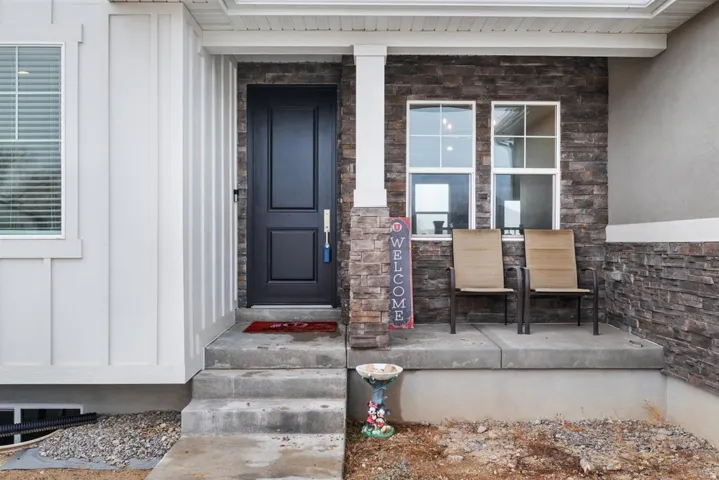7967 N Spring Valley Ln #321, Lake Point, Utah 84074