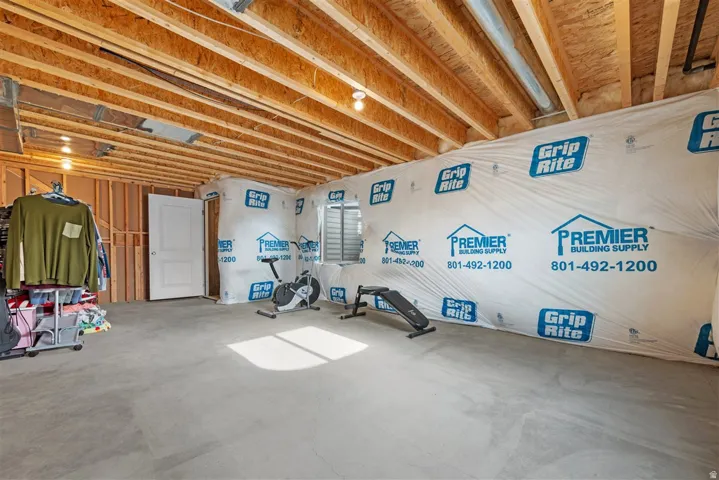 7967 N Spring Valley Ln #321, Lake Point, Utah 84074