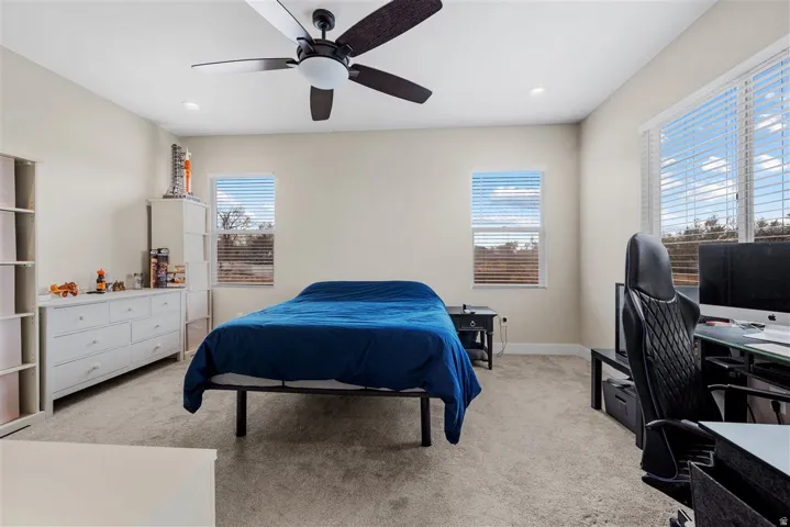 7967 N Spring Valley Ln #321, Lake Point, Utah 84074