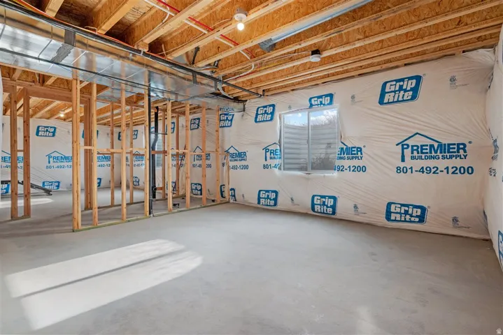 7967 N Spring Valley Ln #321, Lake Point, Utah 84074