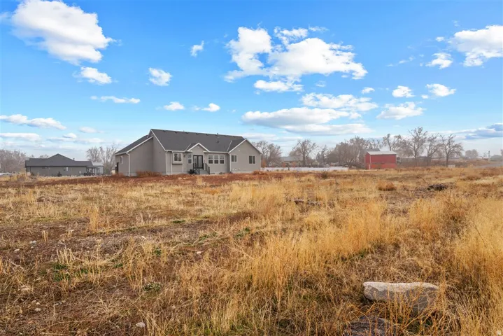 7967 N Spring Valley Ln #321, Lake Point, Utah 84074