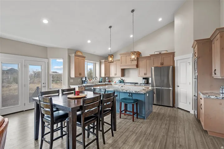 7967 N Spring Valley Ln #321, Lake Point, Utah 84074