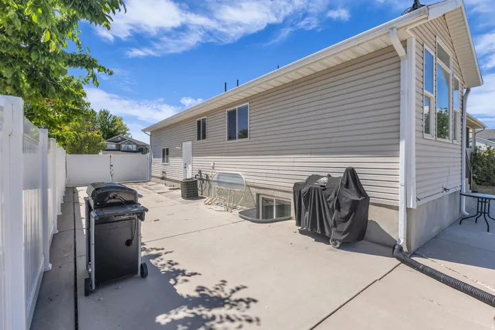 1173 Inverness Dr, Syracuse, Utah 84075